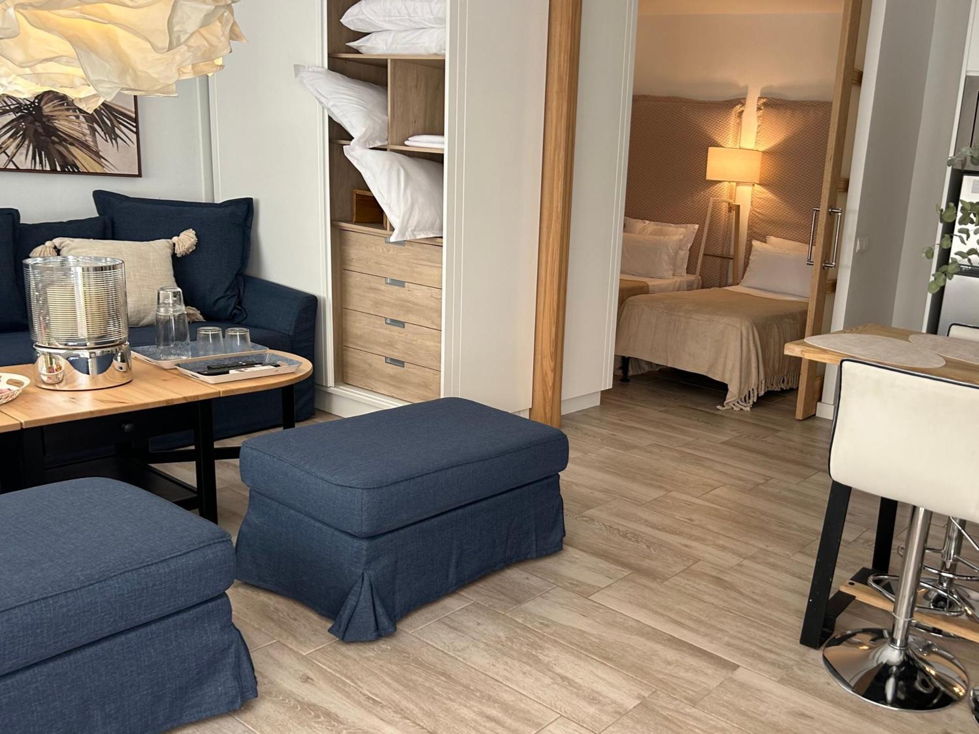 Haza Royal Apartment Granada Bagian luar foto